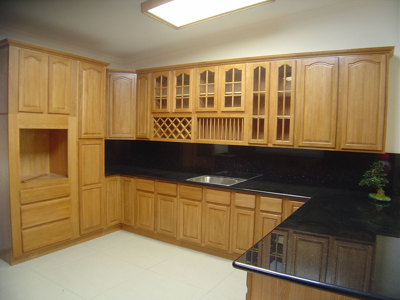 oak_kitchen_cabinets_3.jpg